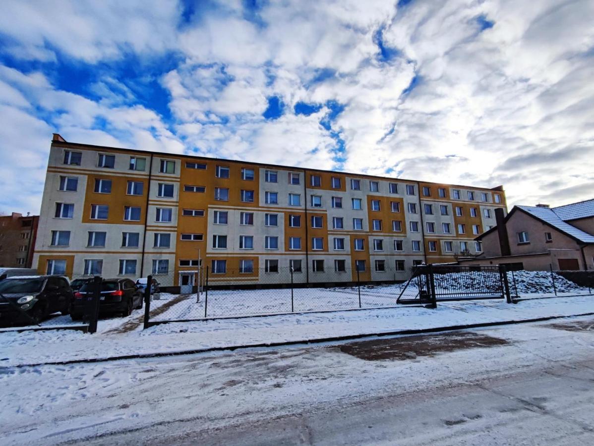 Хостел Plonia Economy Щецин Экстерьер фото
